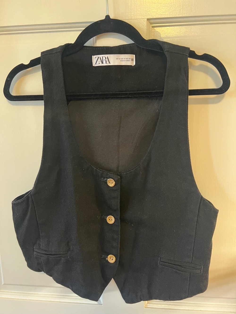Zara Black Button-Front Vest